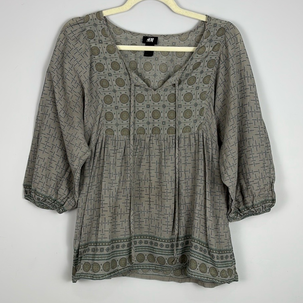 H&M Geometric Babydoll Tunic Top V-Neck Tassel Tie Long Sleeve US 8